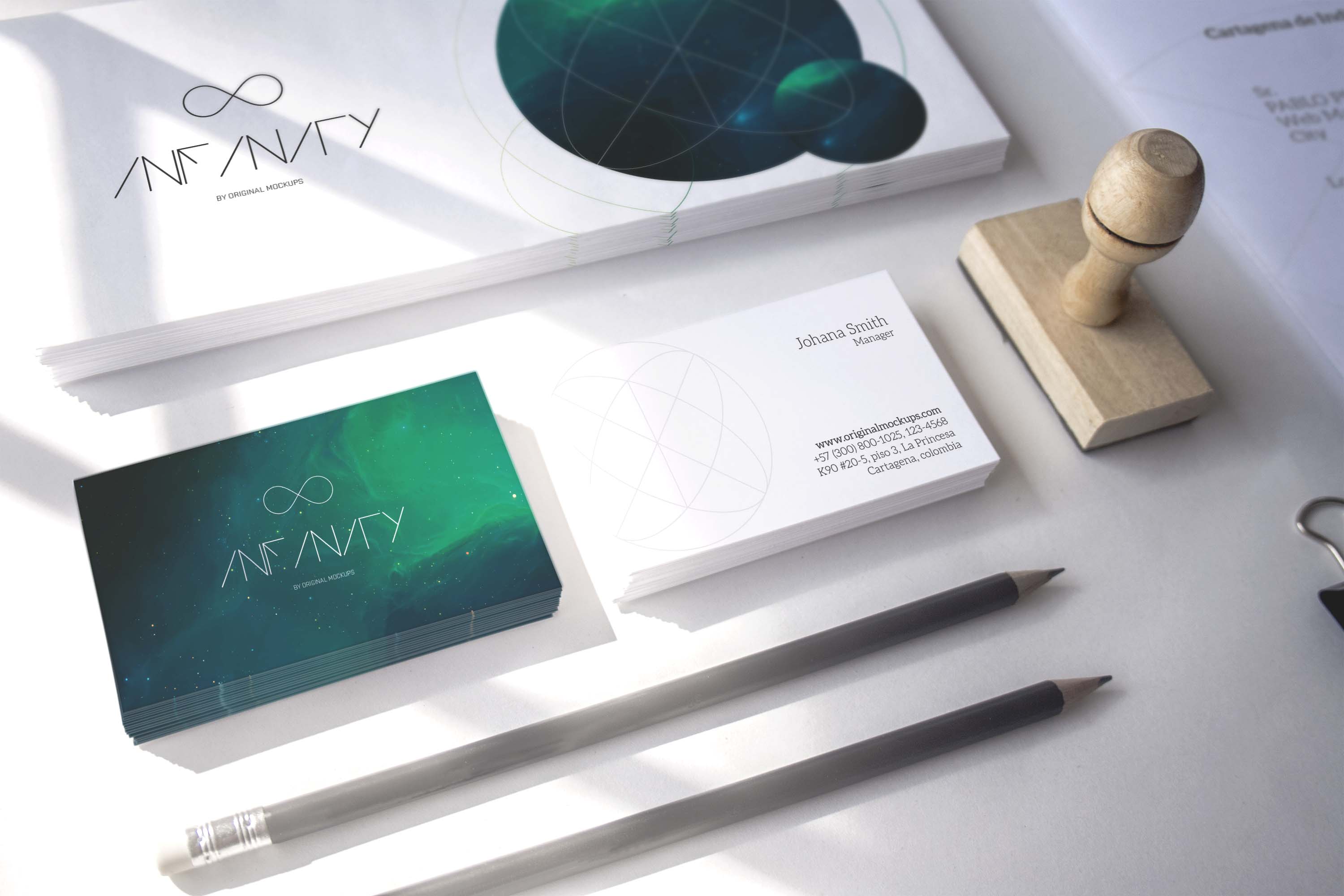 Stationery Mockup 8 .jpg